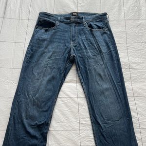 Paige straight fit Normandie Jeans, birch wash. *Custom hemmed to 32 length